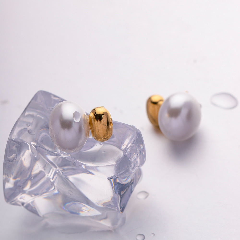 The Ivory Pearl Earrings