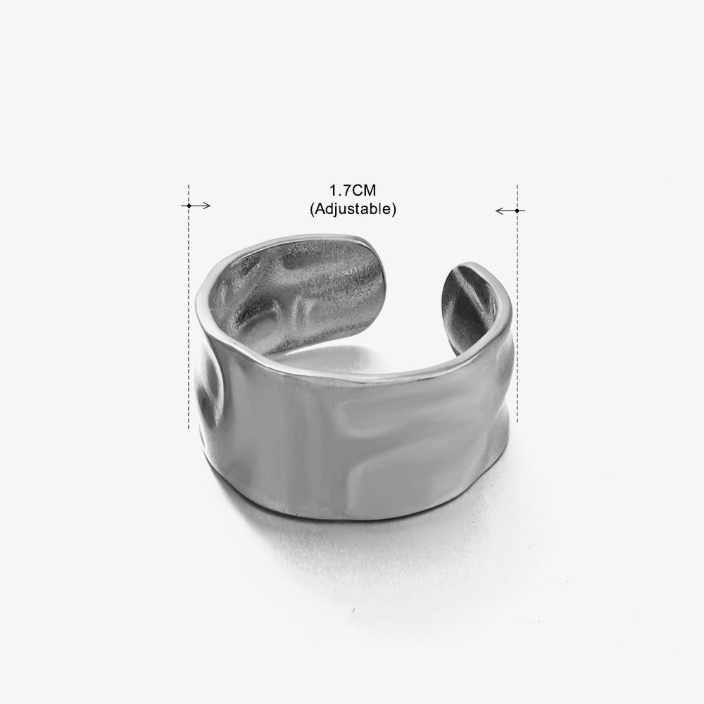 The Laurel Ring