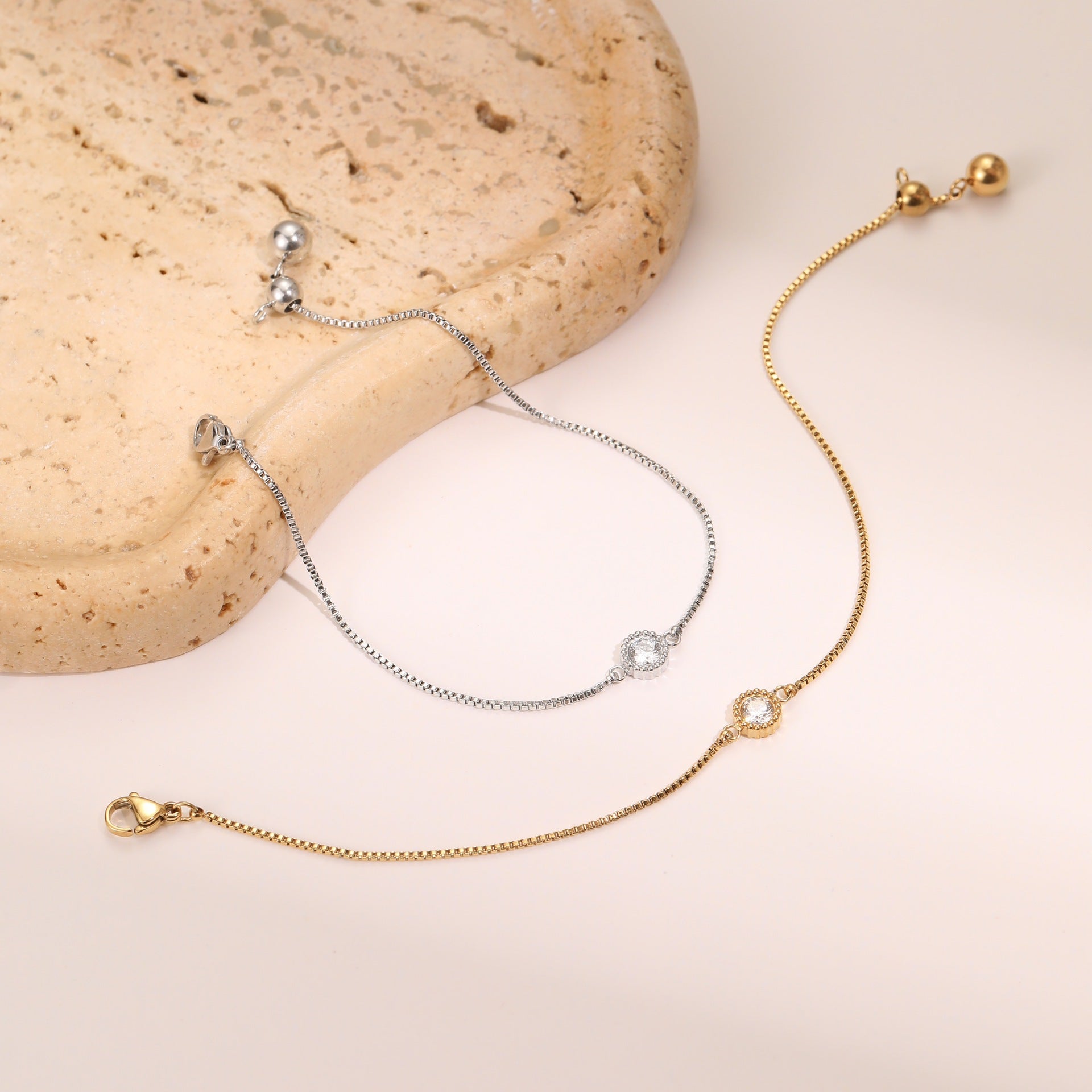 The Halo Bracelet