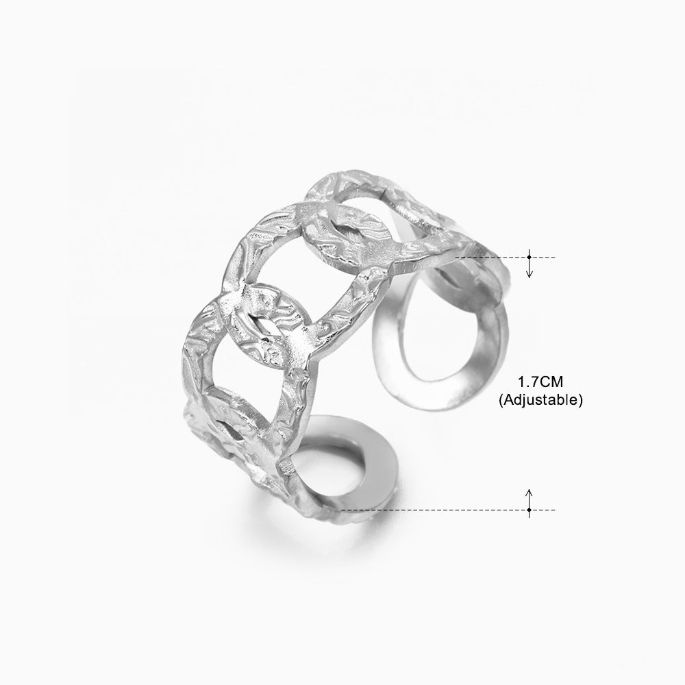 The Laurel Ring