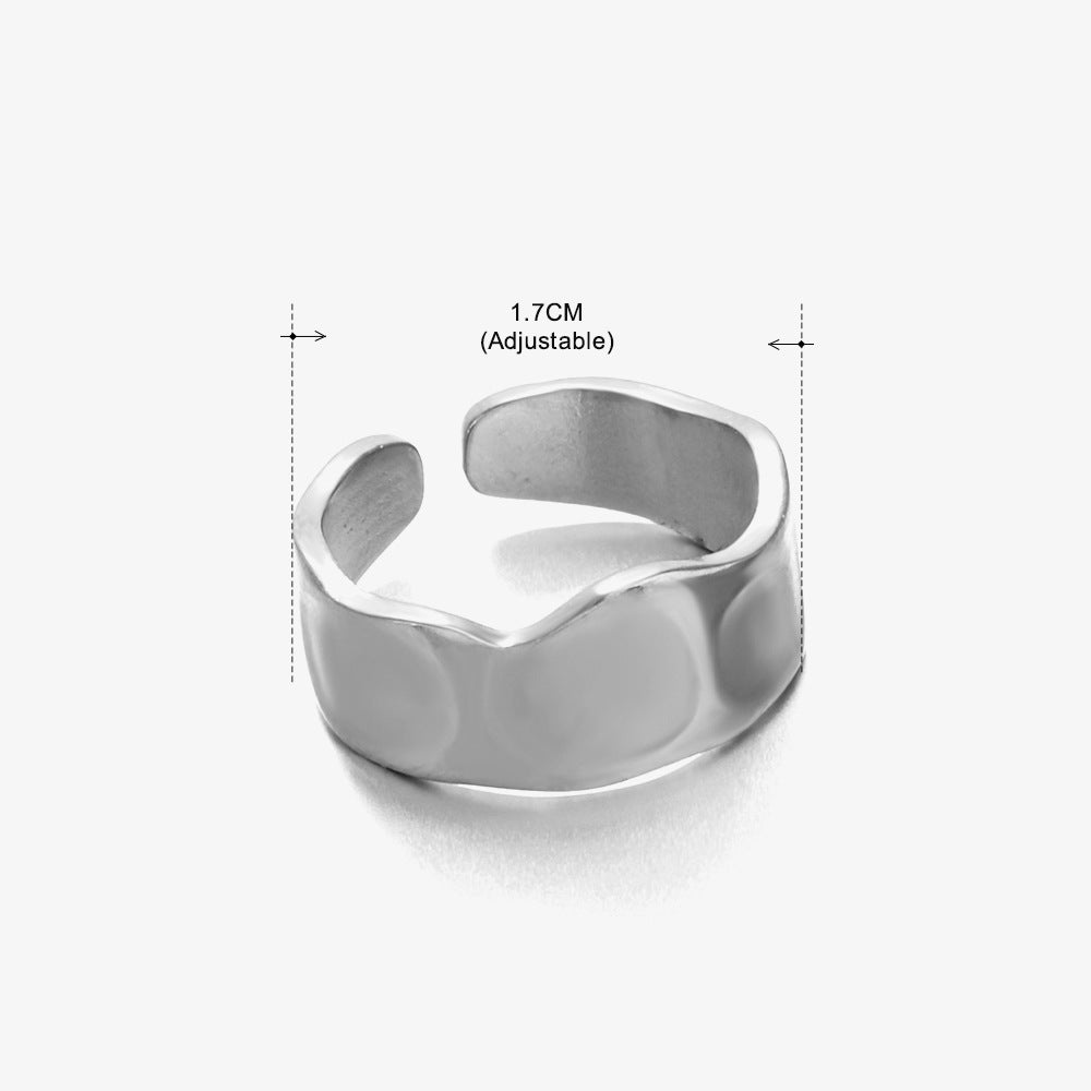 The Laurel Ring