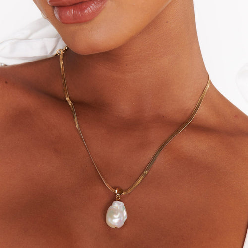 The Baroque Pearl Necklace