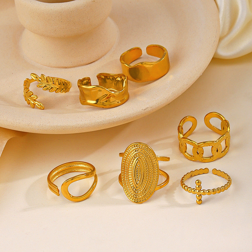 The Laurel Ring